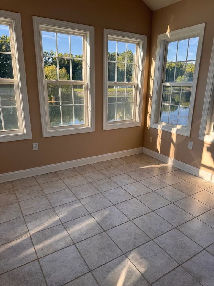 10 Shore Line Dr - Photo 5 of 37