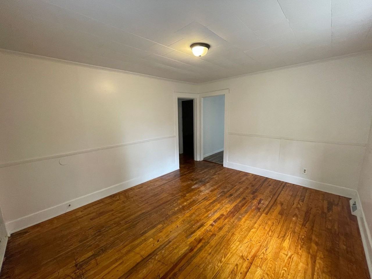 1002 Wilmouth St - Photo 6 of 18