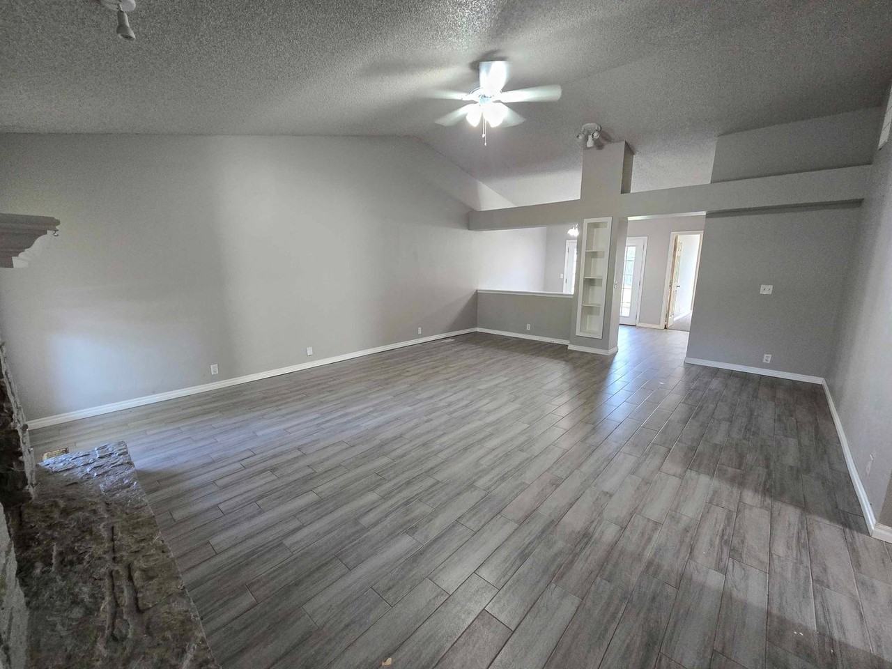 217 Cypress Dr - Photo 2 of 22
