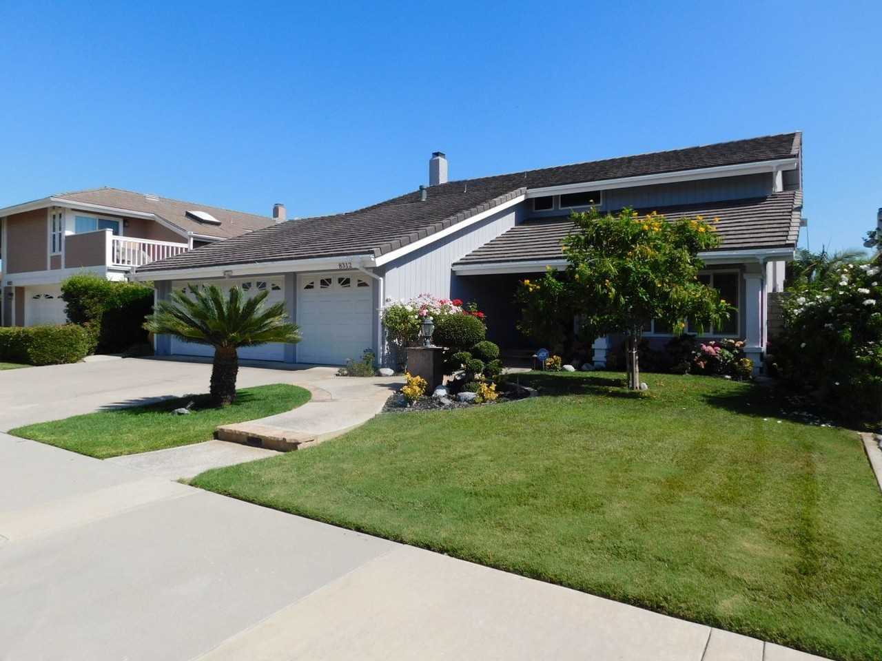 8312 Kingsdale Dr - Photo 2 of 38