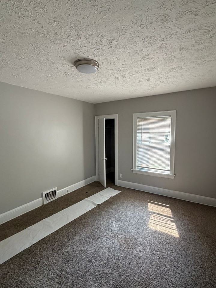 368 Wildwood Ave - Photo 4 of 13