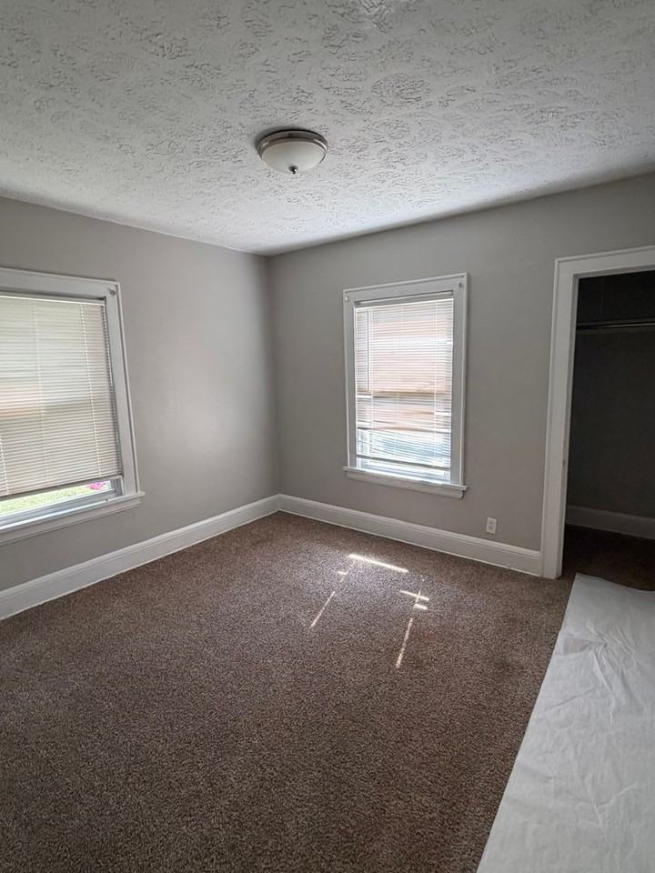 368 Wildwood Ave - Photo 5 of 13