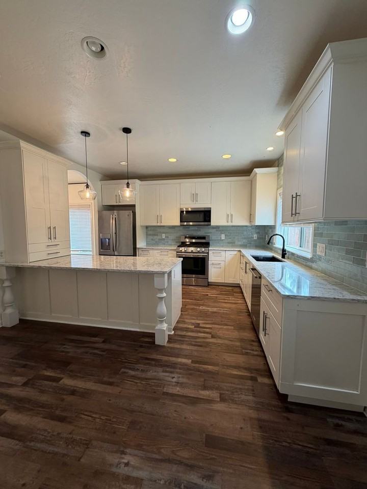 5207 Villa Dr - Photo 4 of 18