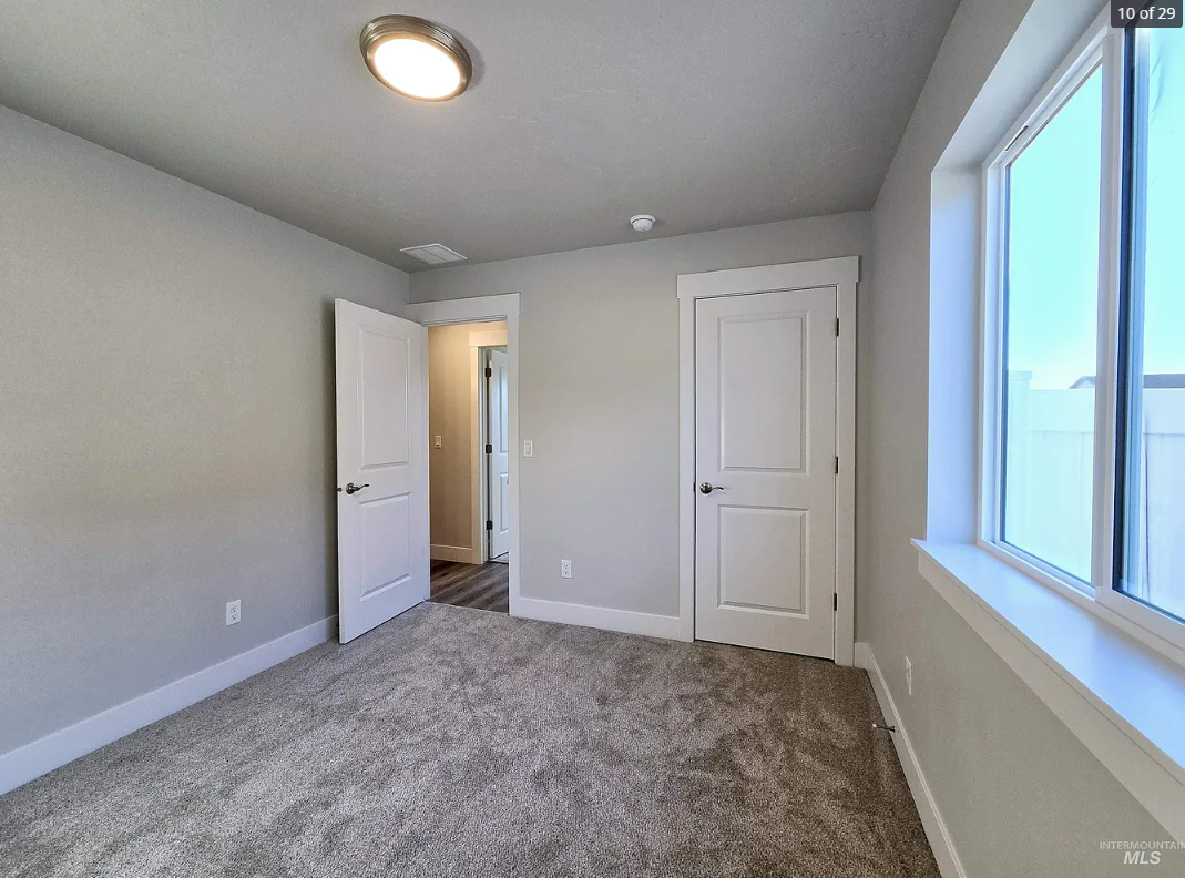 2650 Augusta Ave #1 - Photo 7 of 9