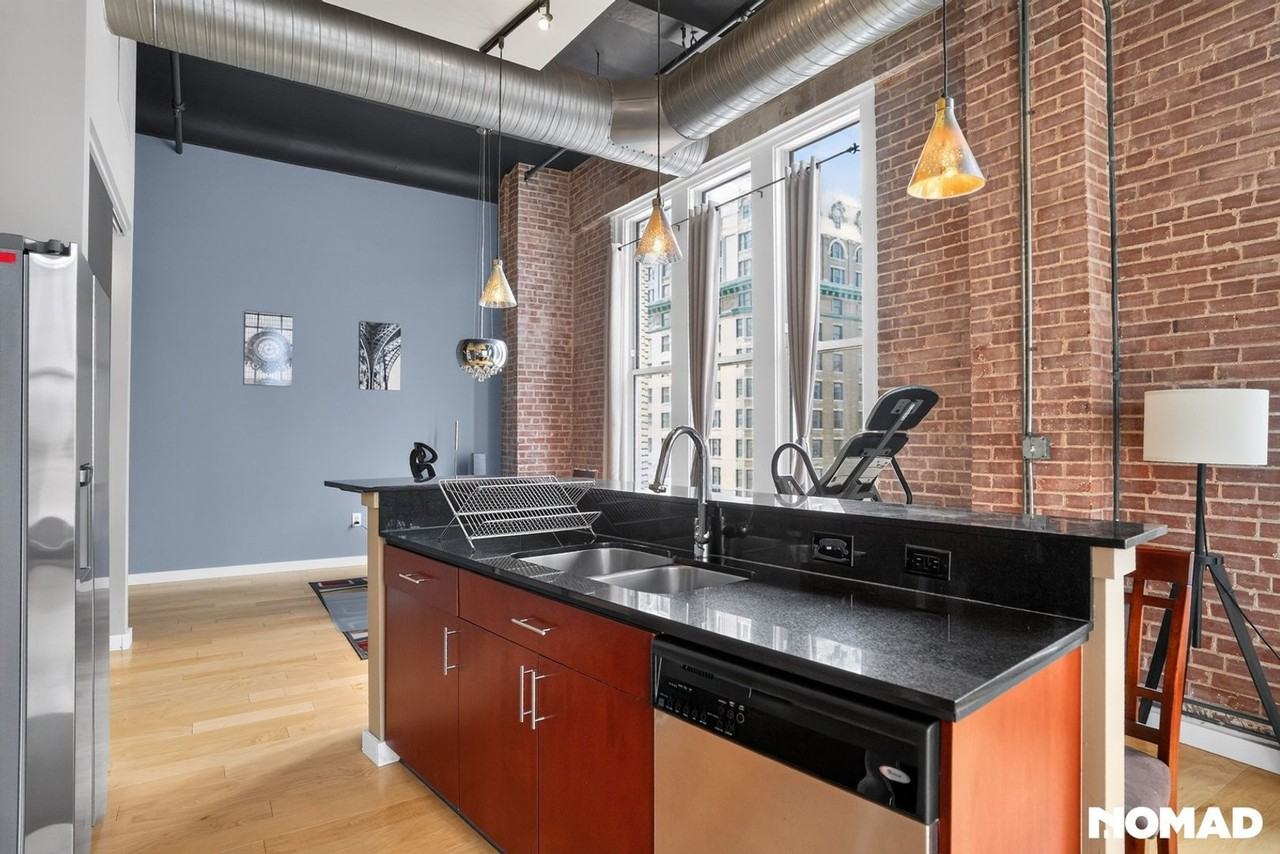 1136 Washington Ave - Photo 4 of 32
