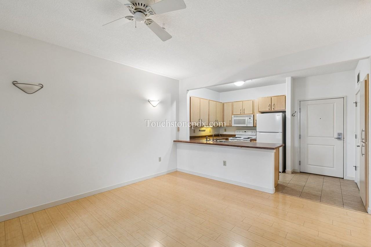 400 Ne 100th Ave #109 - Photo 6 of 26