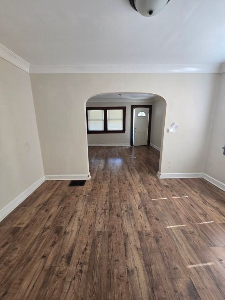 4310 E Michigan St - Photo 2 of 10