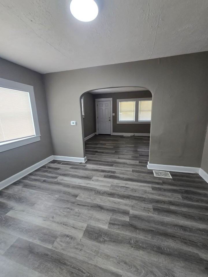 4312 E Michigan St - Photo 4 of 11