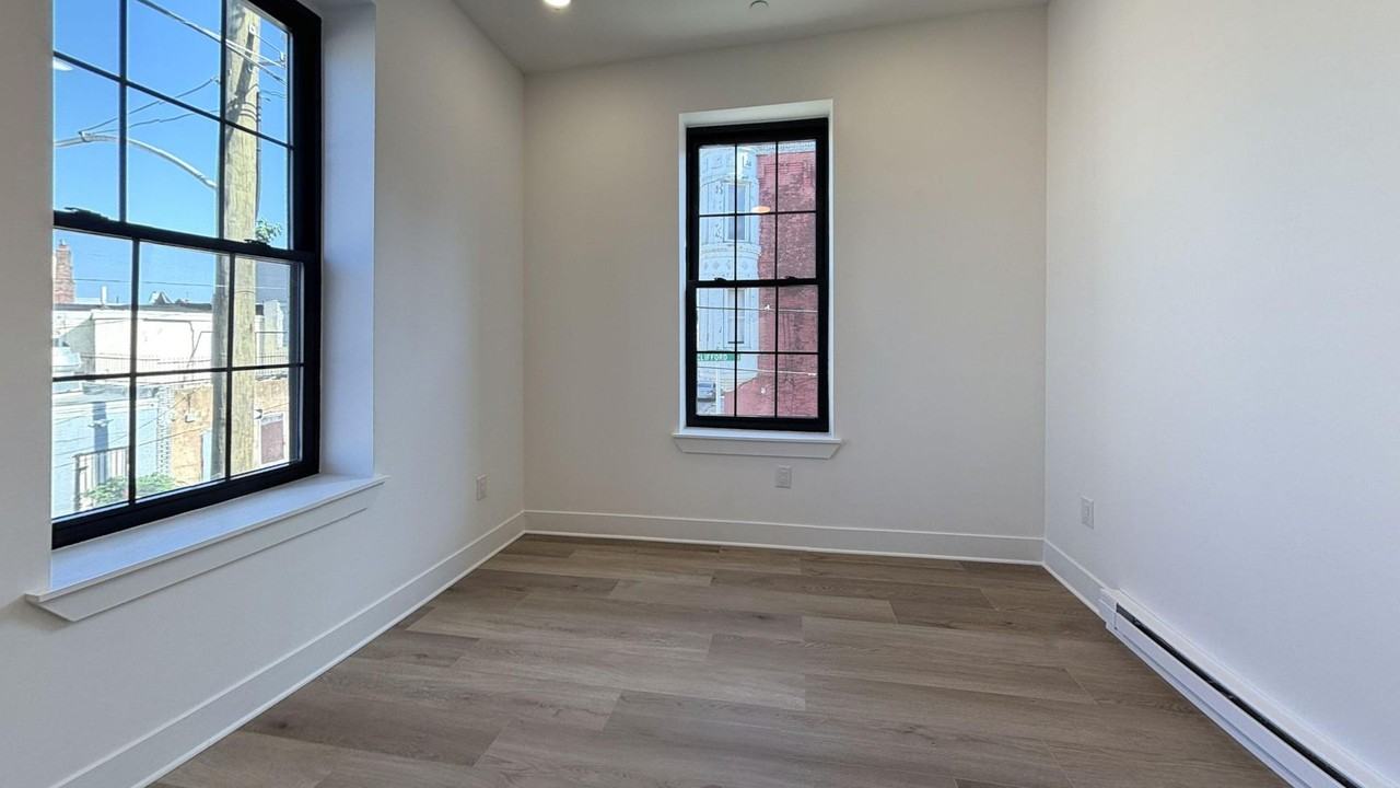 1720 N 24th St - Photo 6 of 25