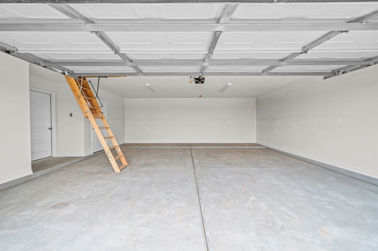 11505 N County Road 2800 - Photo 3 of 40