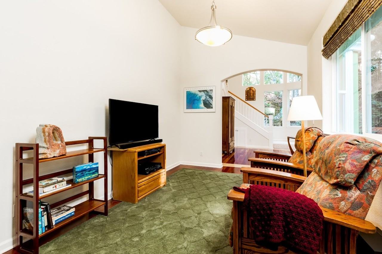260 Jaunell Rd - Photo 2 of 27