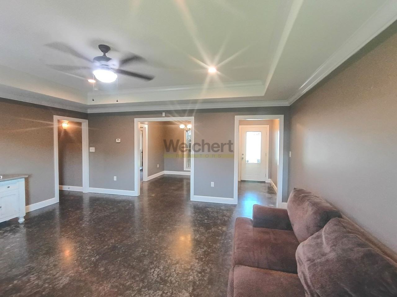 1112 Gregory Ct - Photo 3 of 20