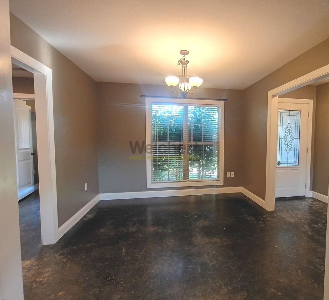 1112 Gregory Ct - Photo 6 of 20