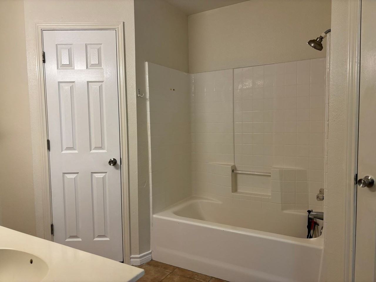 3802 Notre Dame Cir - Photo 3 of 8