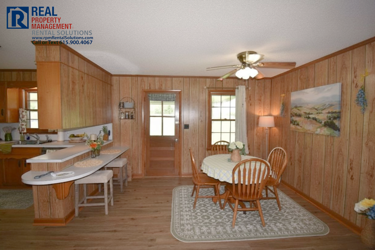 182 Riverbend Dr - Photo 5 of 20