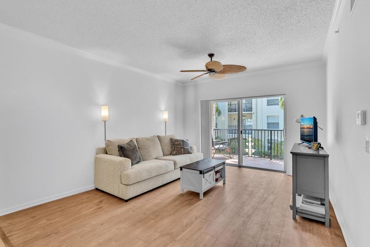 4216 Tuscany Way - Photo 6 of 50