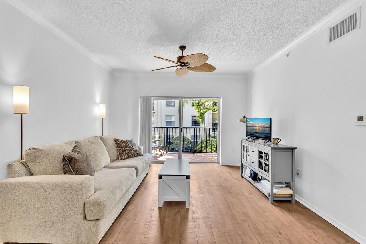 4216 Tuscany Way - Photo 7 of 50