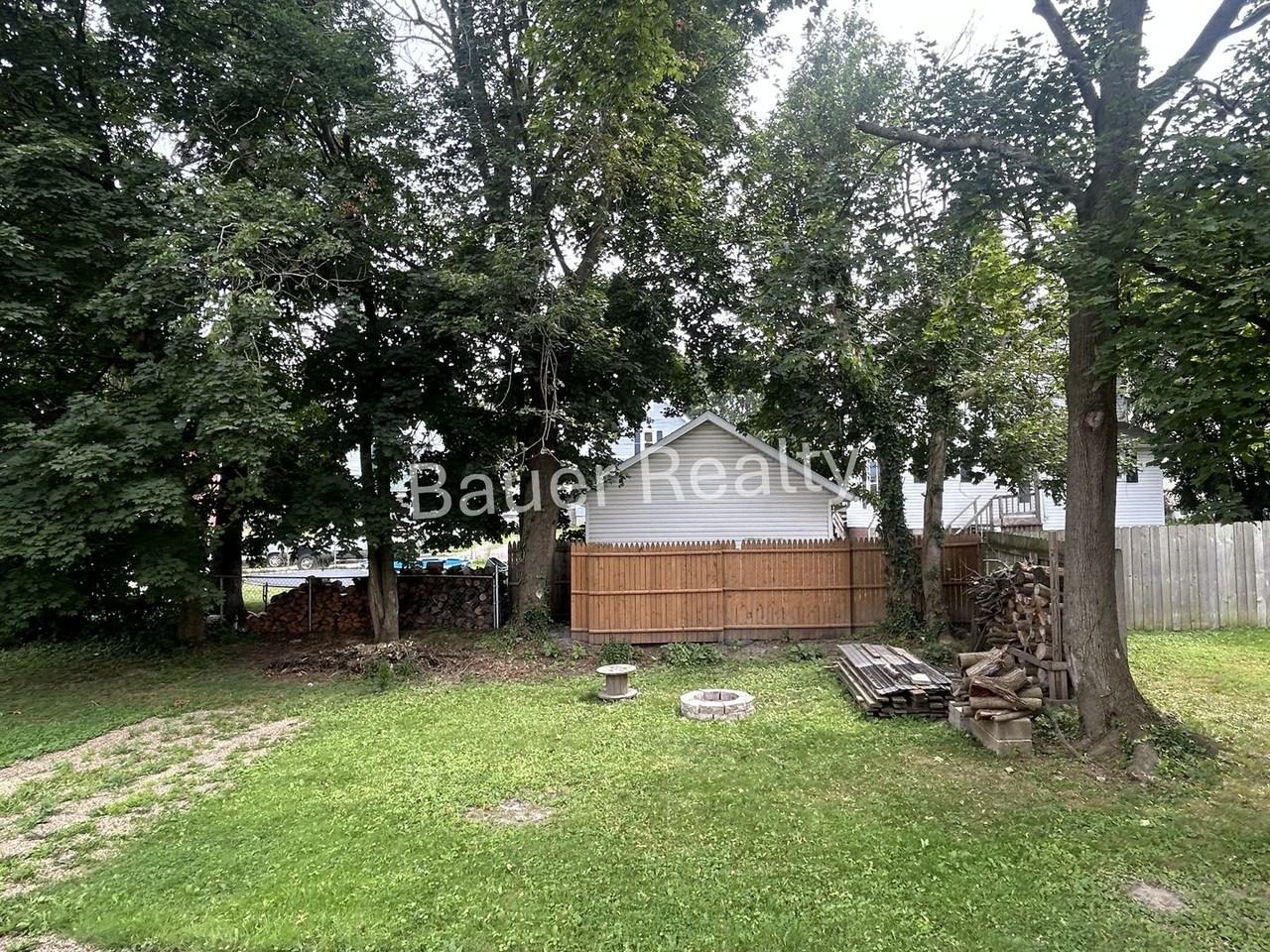 229 Ohio St - Photo 6 of 20