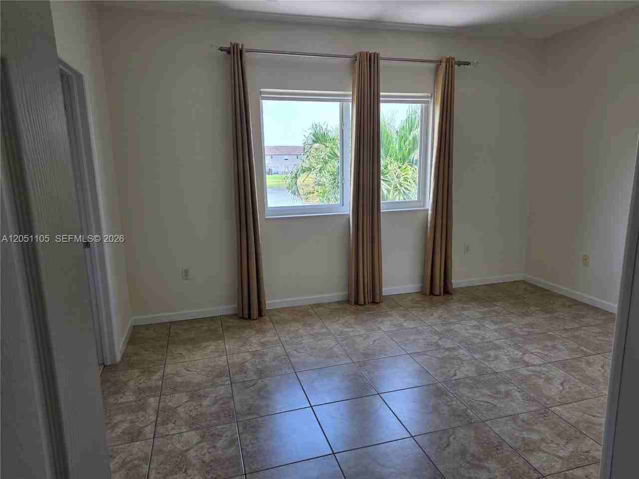 14738 Sw 23rd St - Photo 7 of 13