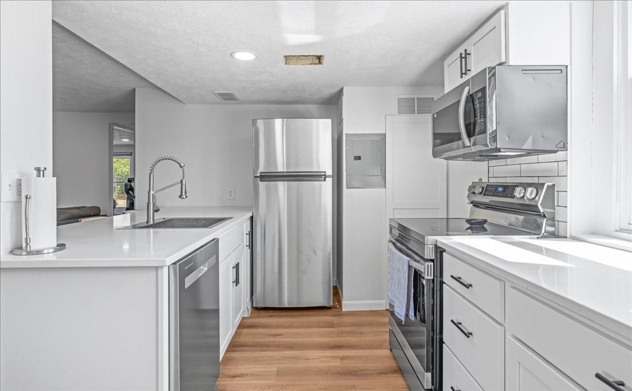 120 S 38th Ave - Photo 6 of 19