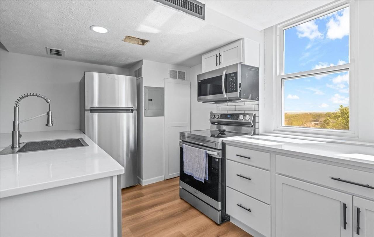 120 S 38th Ave - Photo 7 of 19