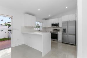 featured image of 1938 Sw 137th Ct