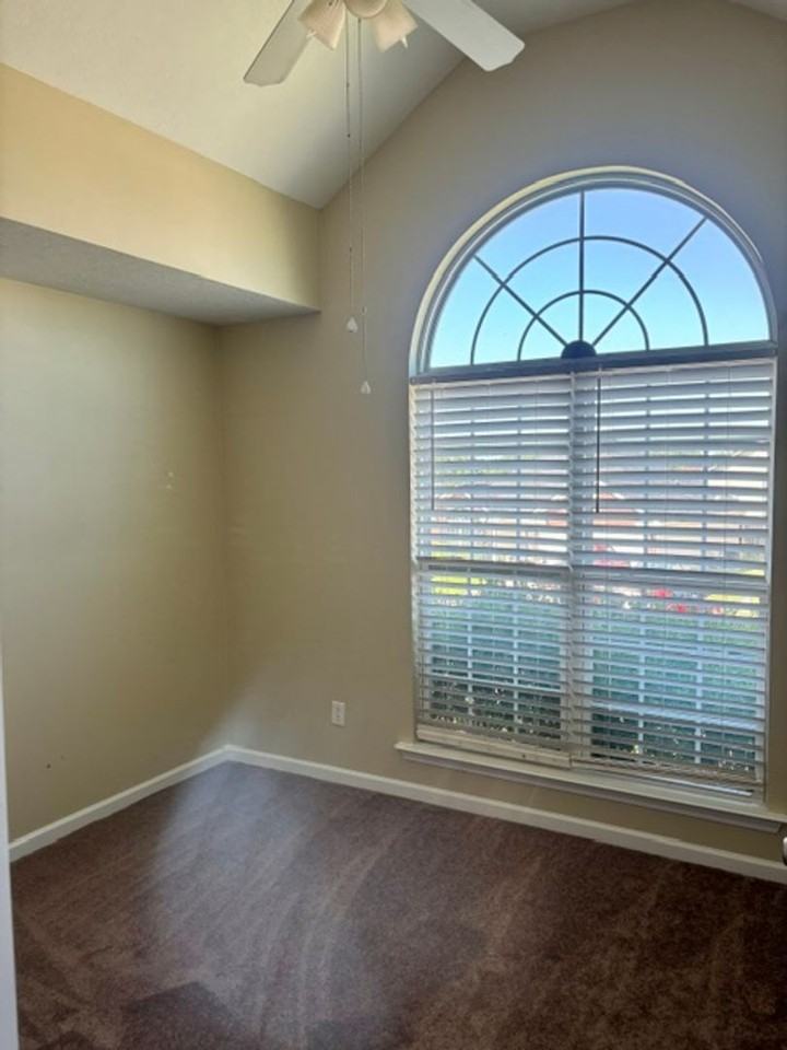 452 Lory Ln - Photo 6 of 10