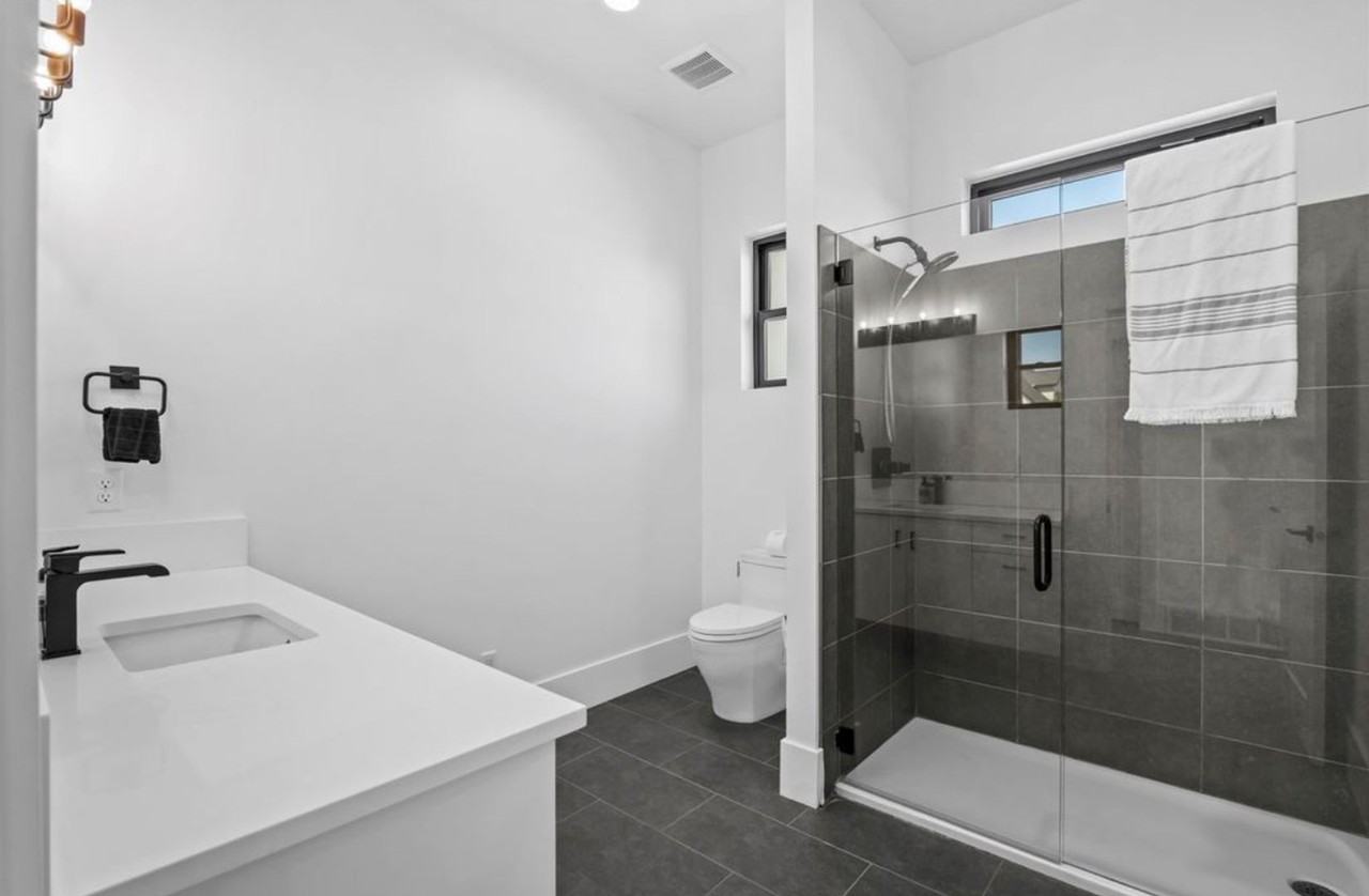 2883 W Parkside Dr - Photo 3 of 4