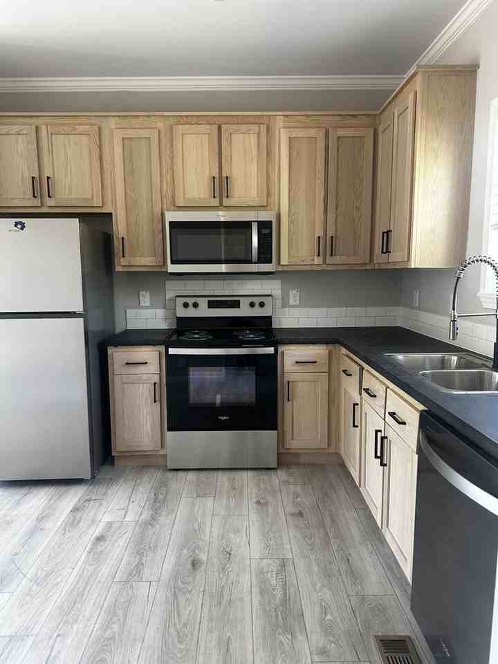 267 Chamberlain Way - Photo 4 of 11