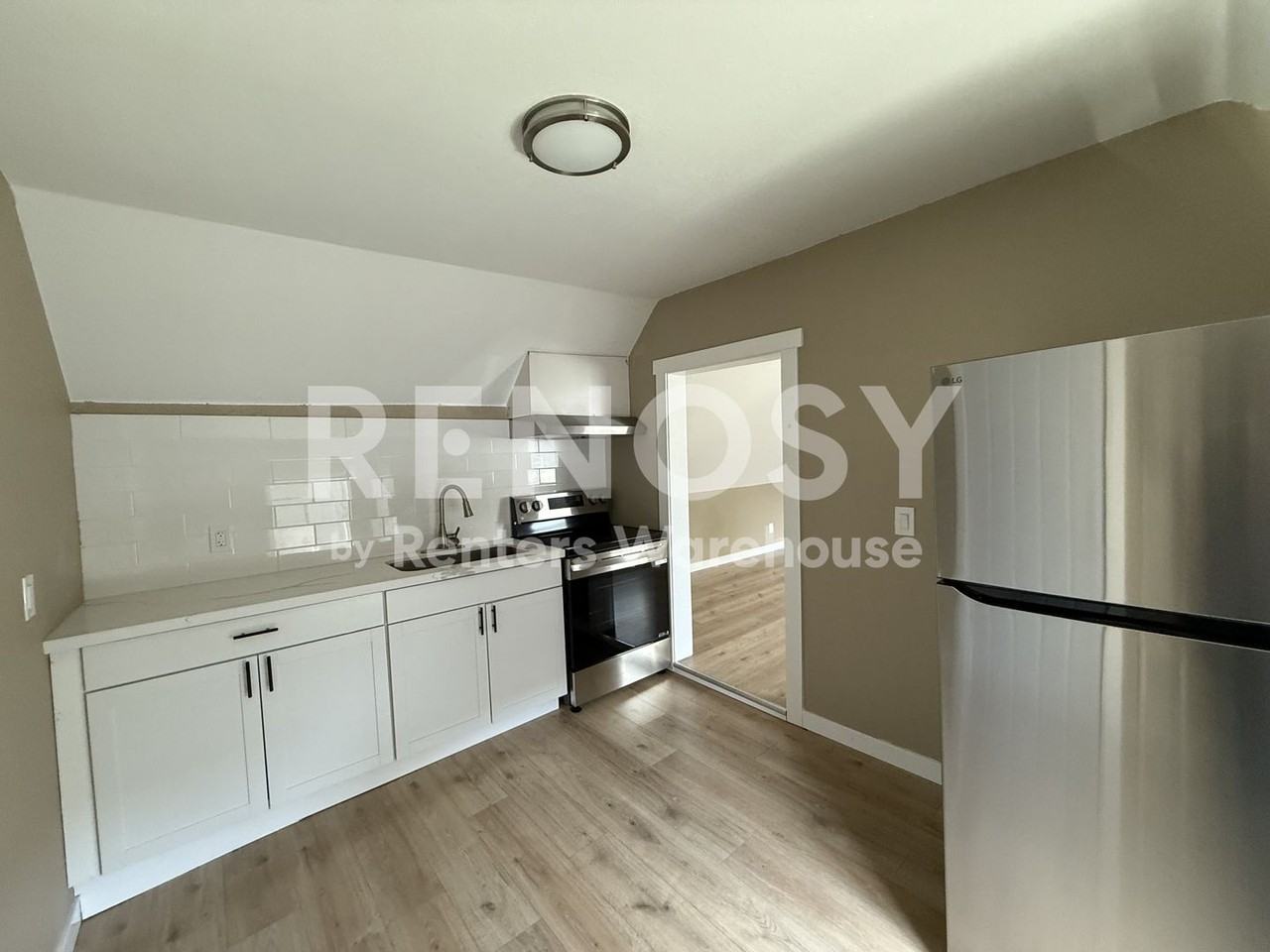 616 S G St #4 - Photo 2 of 9