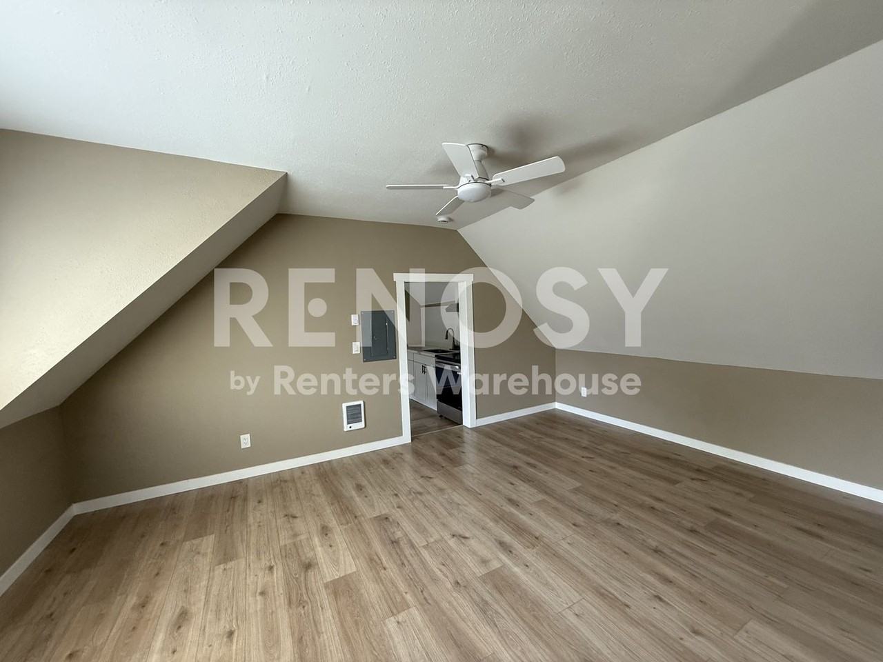 616 S G St #4 - Photo 7 of 9