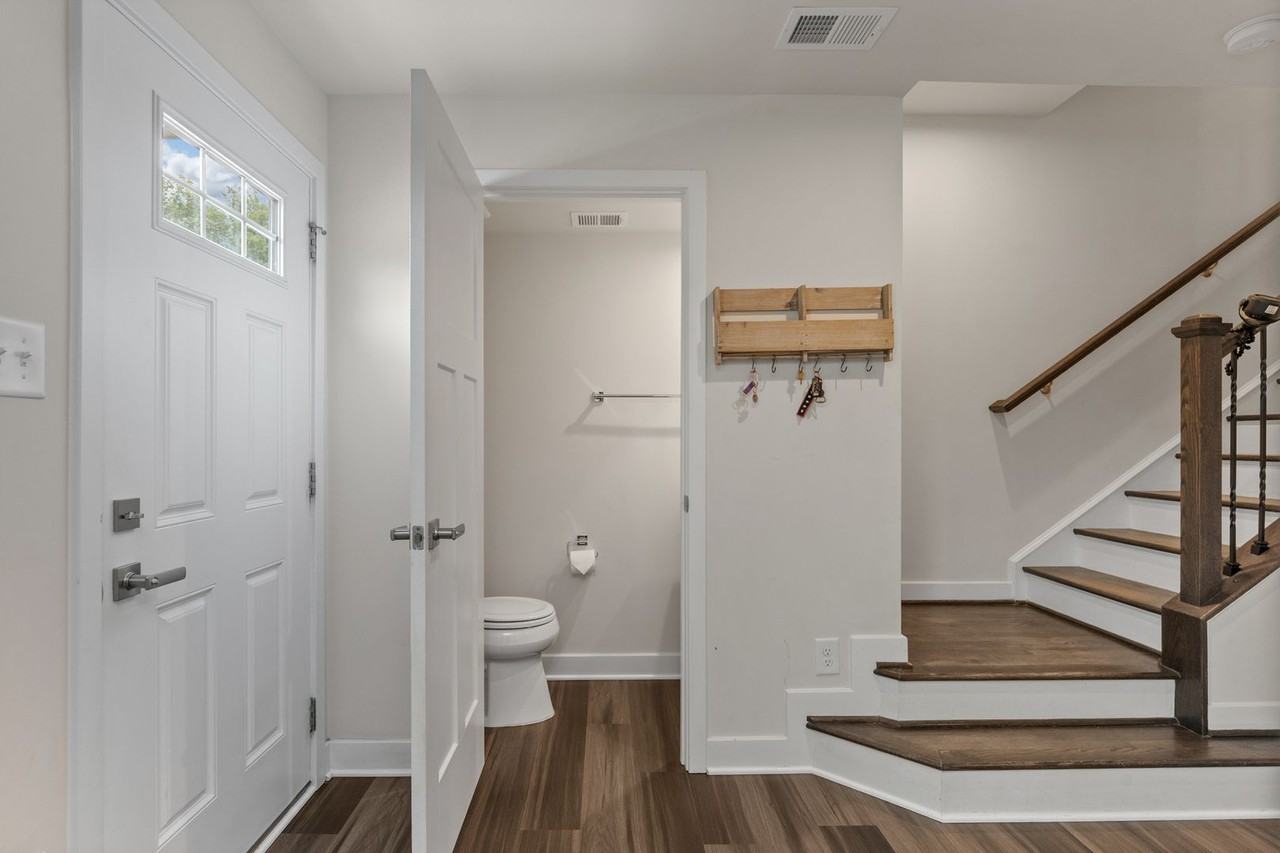 11194 Winding Brook Terrace Dr - Photo 6 of 50