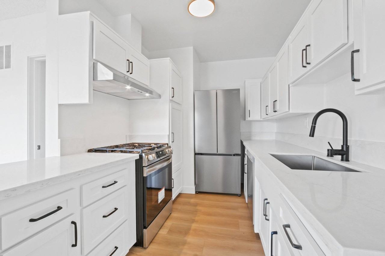 401 Washington - Photo 5 of 10