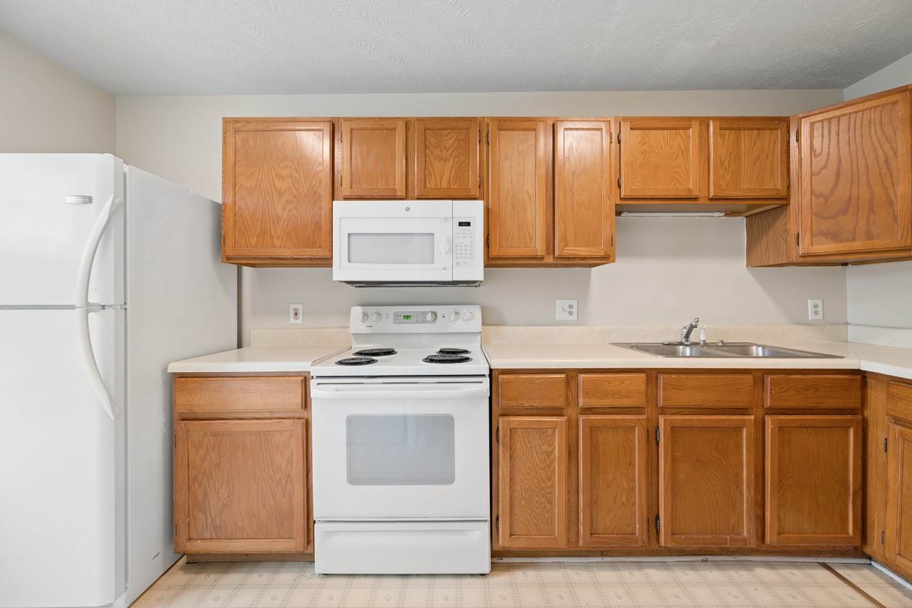 1135 W Washington St #1 - Photo 6 of 18