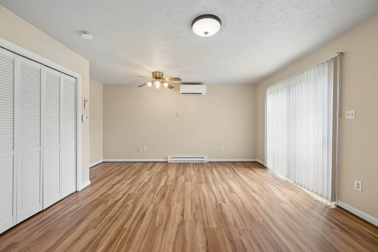 1135 W Washington St #1 - Photo 7 of 18