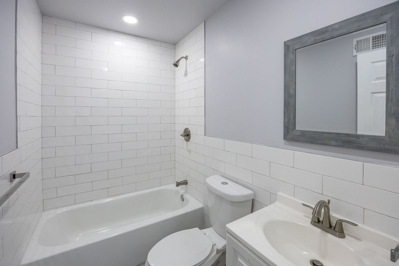 574 E Herman St #1 - Photo 3 of 41