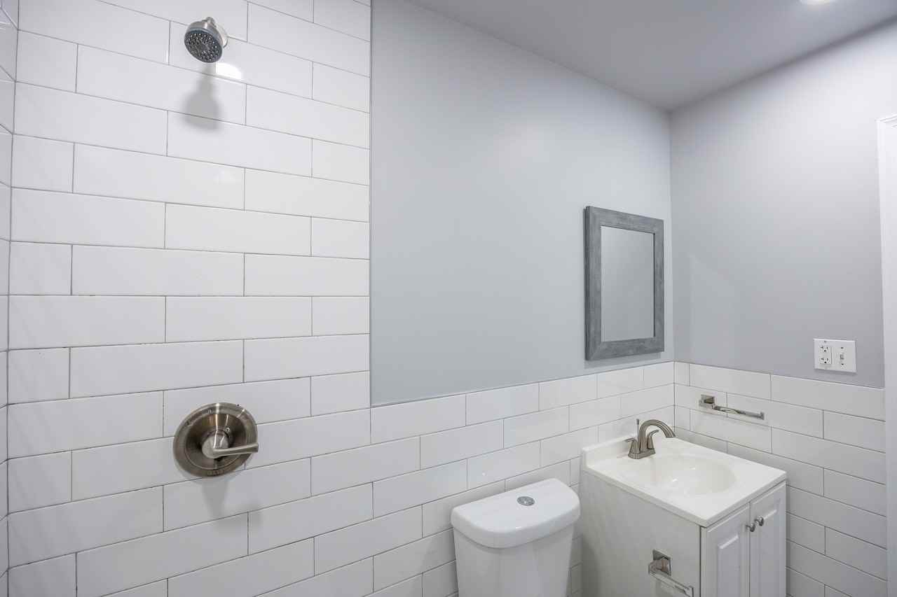 574 E Herman St #1 - Photo 4 of 41