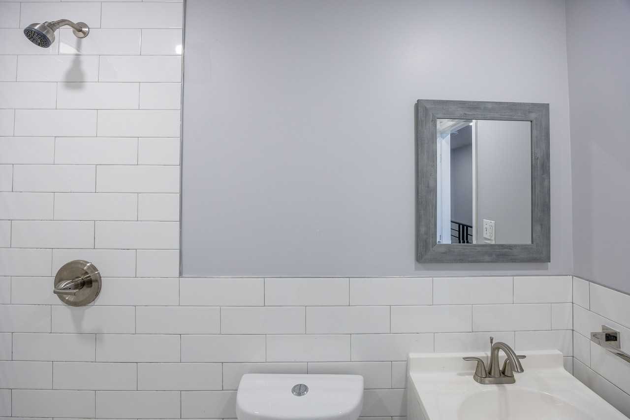 574 E Herman St #1 - Photo 5 of 41