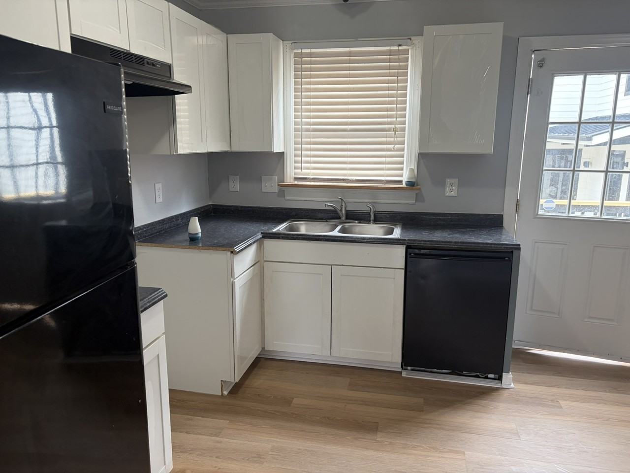 526 E Hargett St #1 - Photo 2 of 22