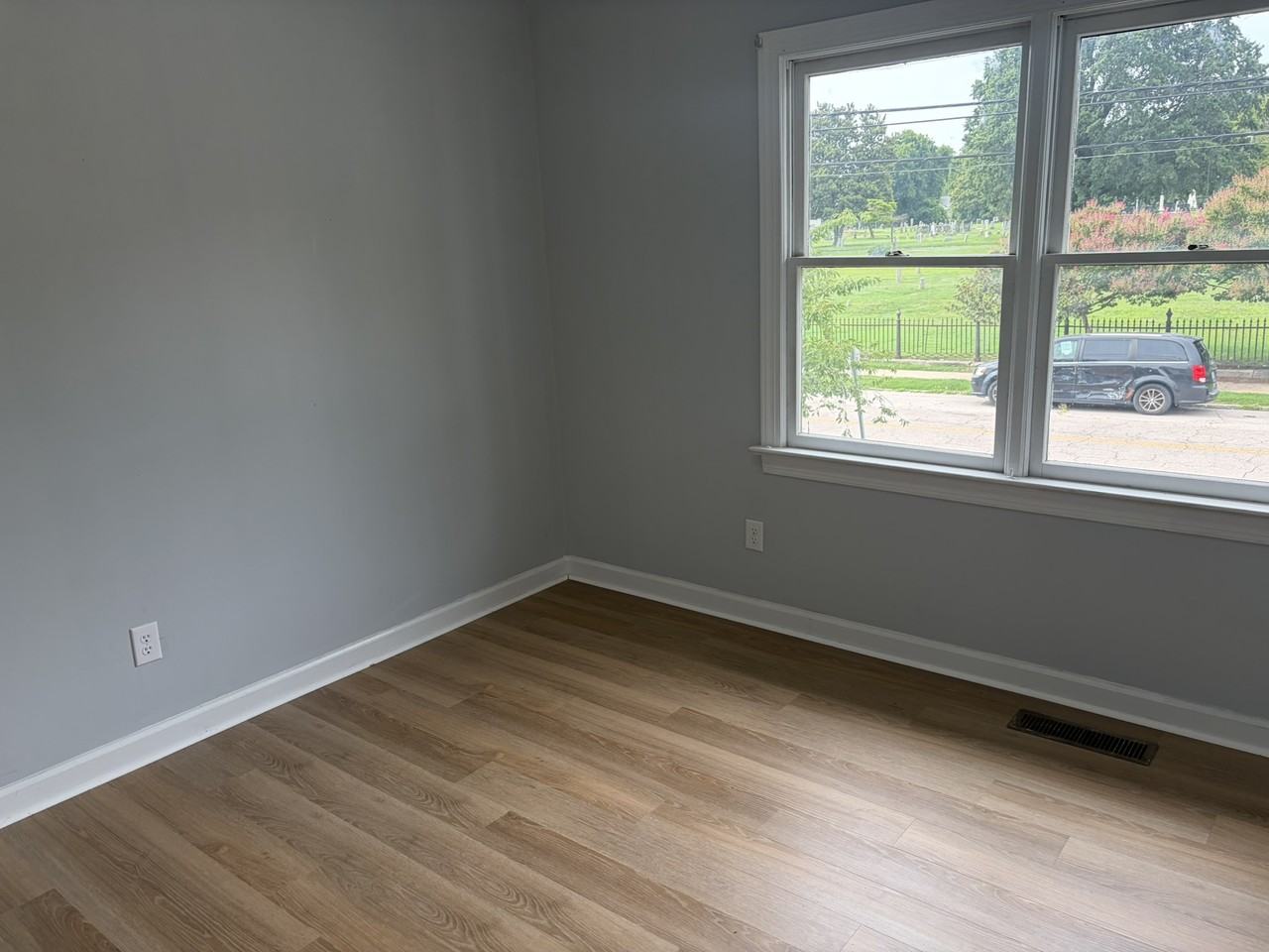 526 E Hargett St #1 - Photo 5 of 22