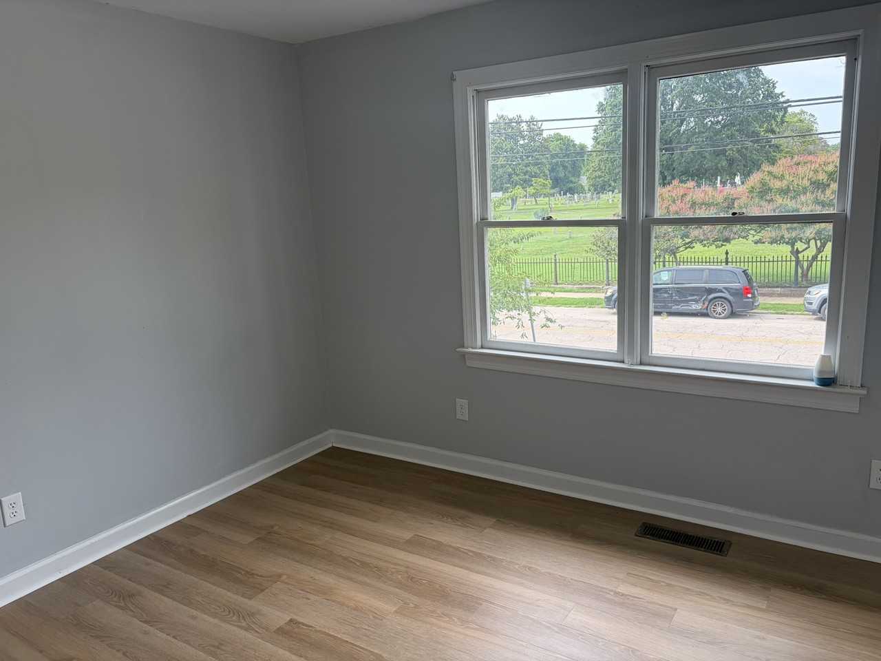 526 E Hargett St #1 - Photo 6 of 22