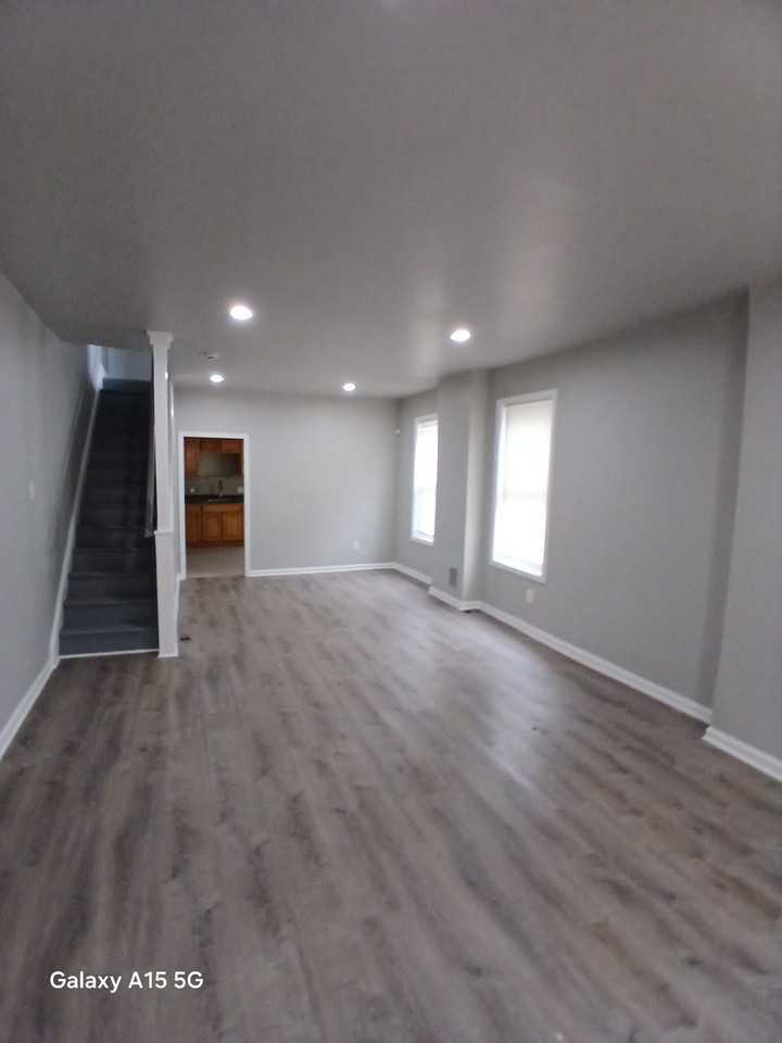 116 E Pastorius St #0 - Photo 4 of 31