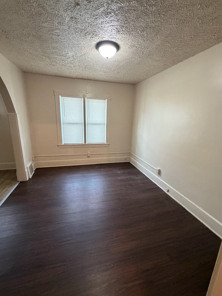 155 E Judson Ave #155 - Photo 6 of 20