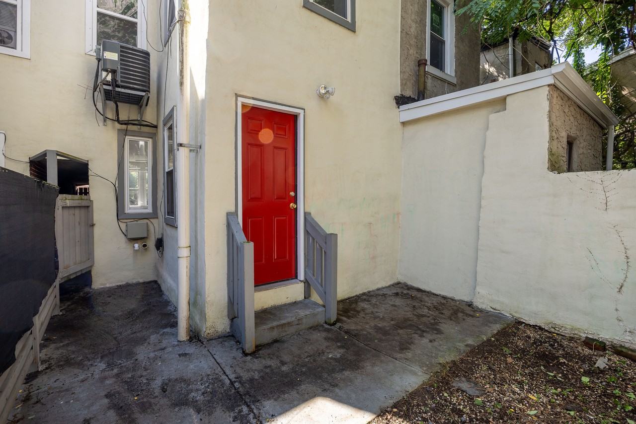 17 E Ashmead St #0 - Photo 5 of 20