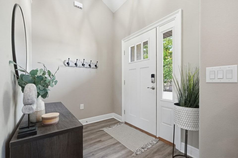 2331 Hadleigh Hills Ct #1 - Photo 5 of 32