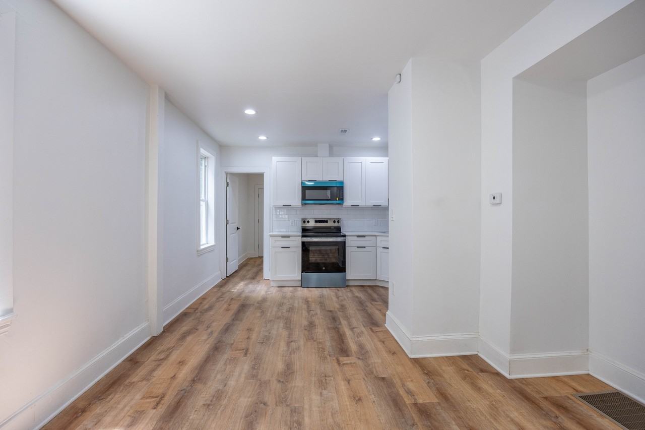 137 E Pleasant St #0 - Photo 6 of 10