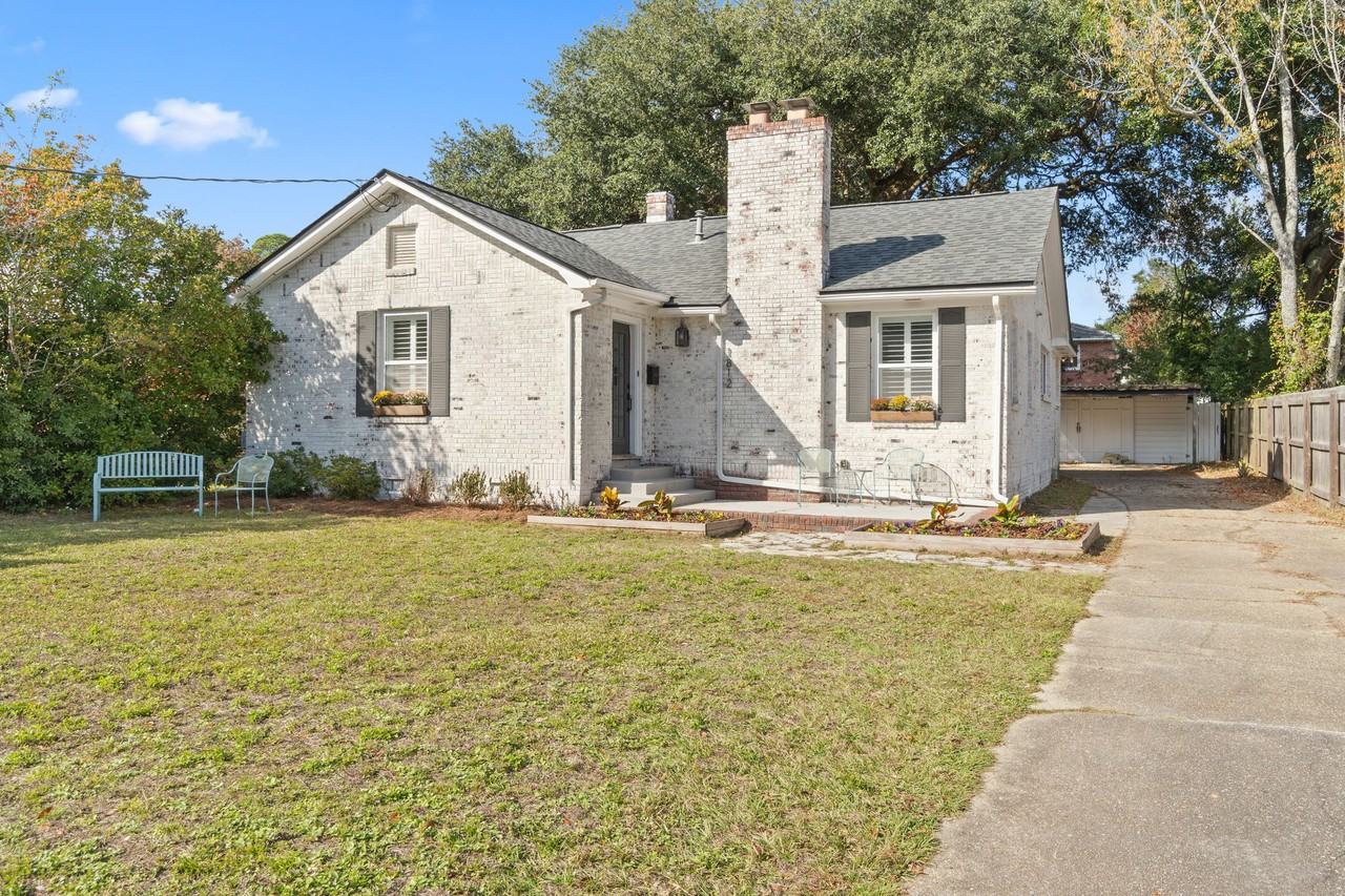 1812 E Avery St - Photo 2 of 21