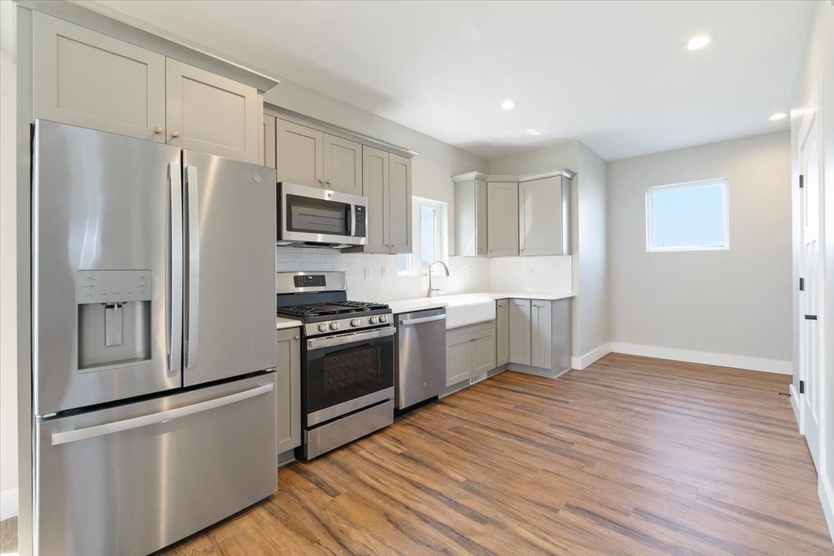 6136 Mississippi Ave #1 - Photo 3 of 27