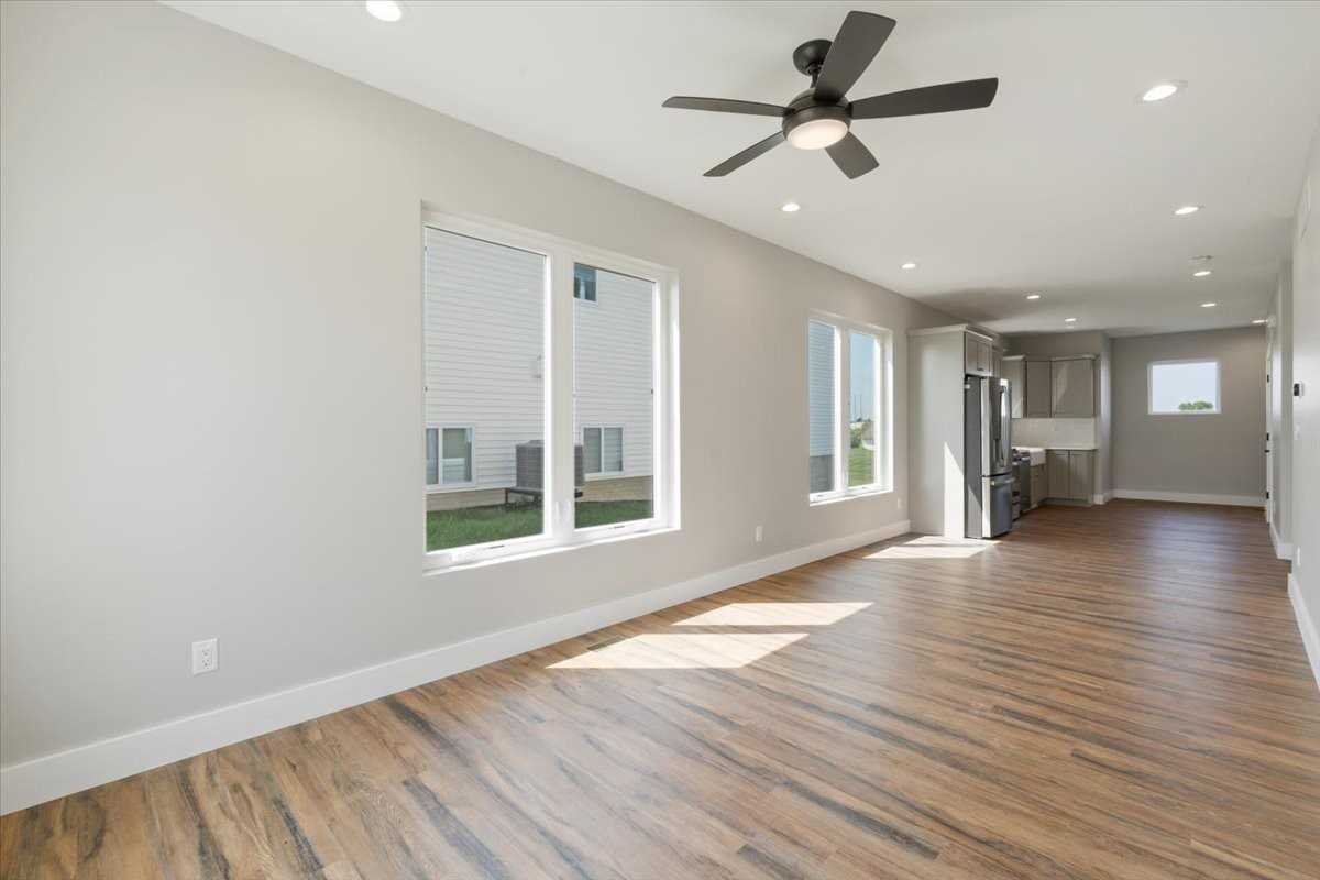 6136 Mississippi Ave #1 - Photo 7 of 27