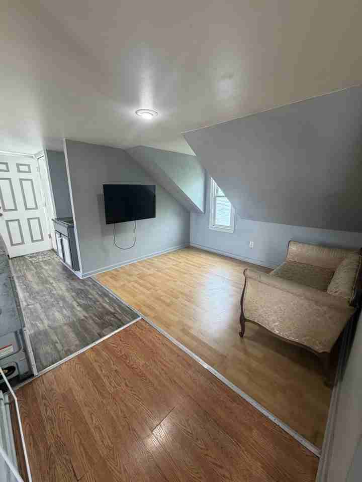 199 Belleville Ave #3 - Photo 3 of 5